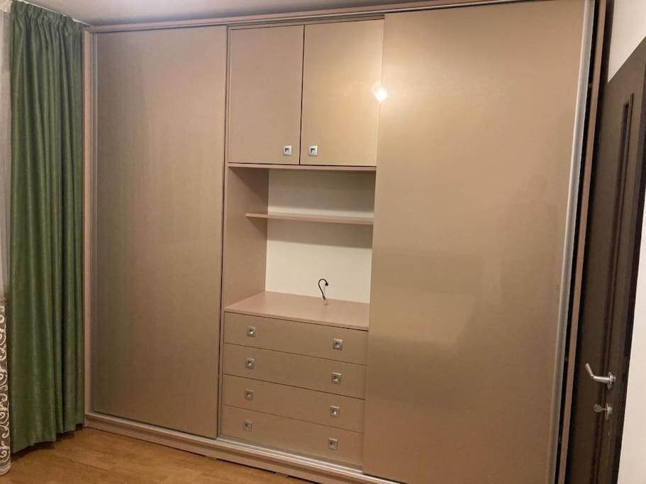 Apartament 3 Camere De Inchiriat Craiova Esterno foto